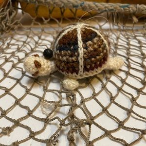 Crochet Cream & Blue Lava Bead Essential Oil Diffuser Gopher Turtle Ornament SK